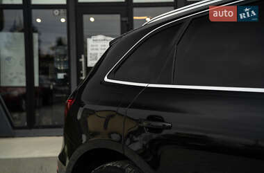 Внедорожник / Кроссовер Audi Q5 2012 в 