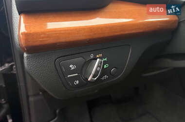 Позашляховик / Кросовер Audi Q5 2021 в 