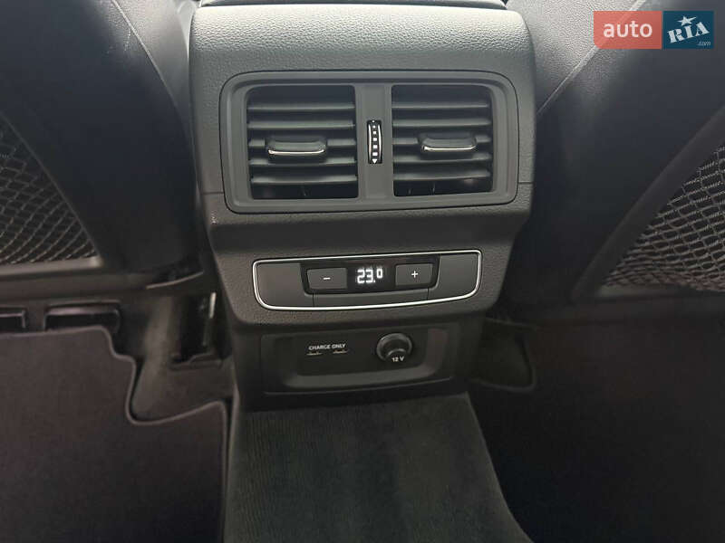 Позашляховик / Кросовер Audi Q5 2021 в Києві