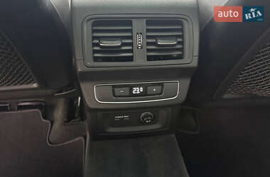 Позашляховик / Кросовер Audi Q5 2021 в 