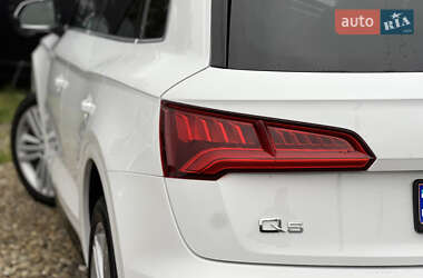 Позашляховик / Кросовер Audi Q5 2017 в 