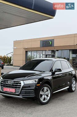 Внедорожник / Кроссовер Audi Q5 2017 в 