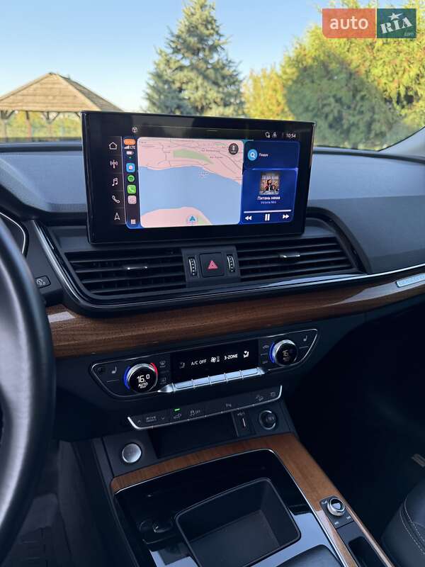 Позашляховик / Кросовер Audi Q5 2021 в Рівному