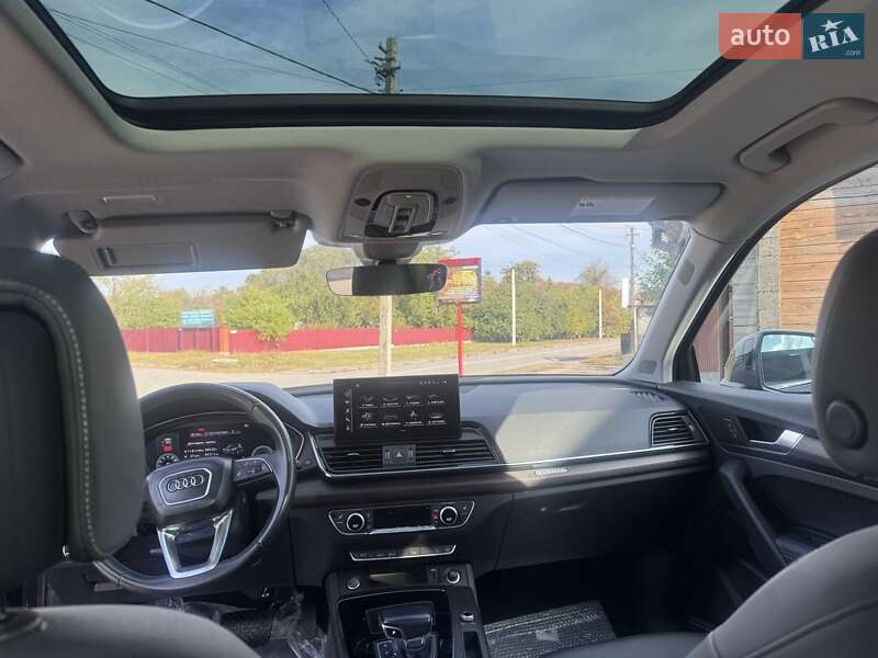 Позашляховик / Кросовер Audi Q5 2021 в Києві