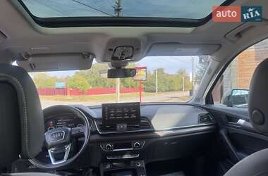 Позашляховик / Кросовер Audi Q5 2021 в 