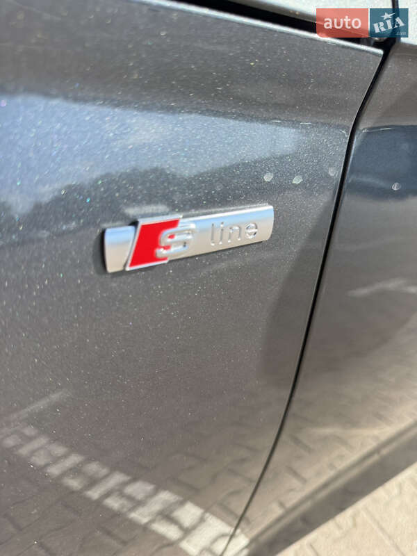 Позашляховик / Кросовер Audi Q5 2021 в Києві