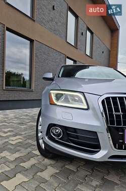 Позашляховик / Кросовер Audi Q5 2017 в 