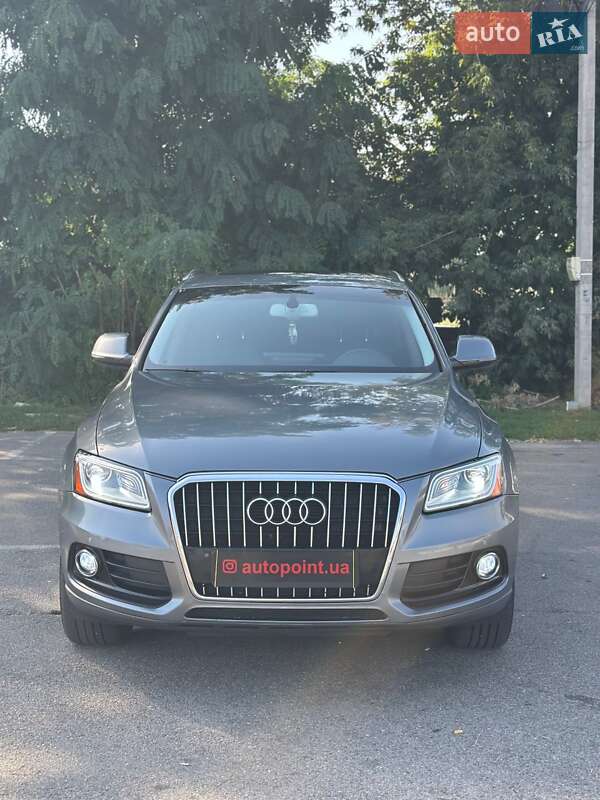 Внедорожник / Кроссовер Audi Q5 2015 в Белогородке