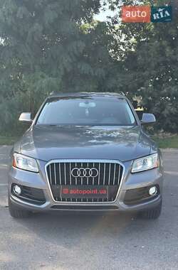 Внедорожник / Кроссовер Audi Q5 2015 в 
