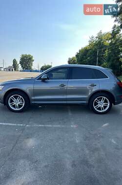 Внедорожник / Кроссовер Audi Q5 2015 в 