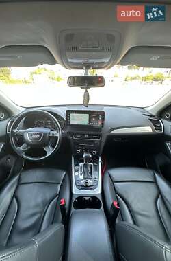 Внедорожник / Кроссовер Audi Q5 2015 в 