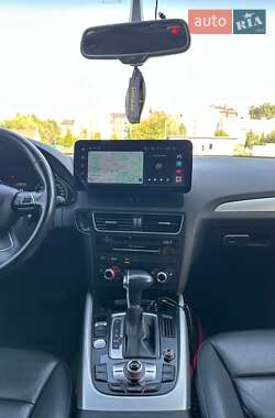 Внедорожник / Кроссовер Audi Q5 2015 в 