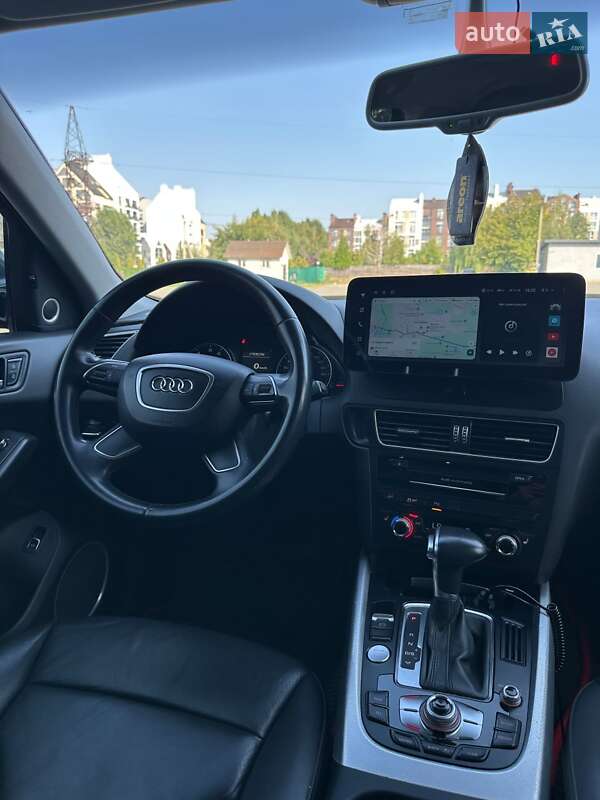 Внедорожник / Кроссовер Audi Q5 2015 в Белогородке