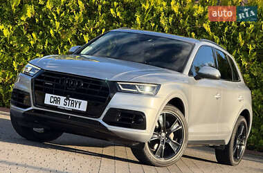 Позашляховик / Кросовер Audi Q5 2018 в 