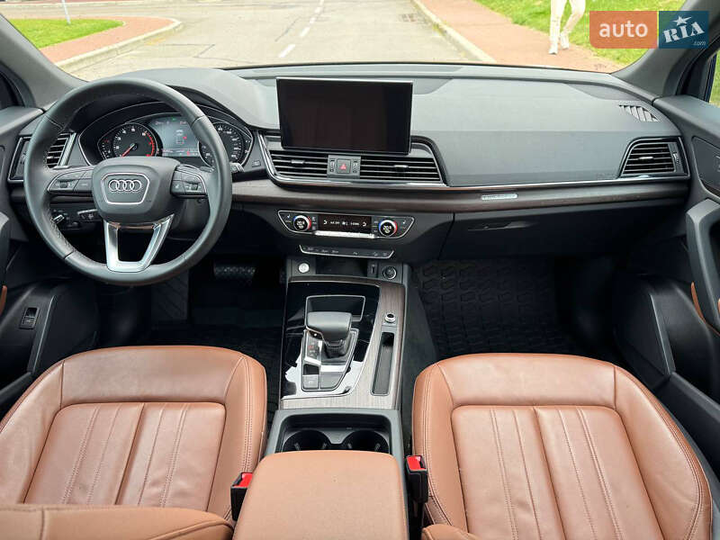 Внедорожник / Кроссовер Audi Q5 2023 в Киеве
