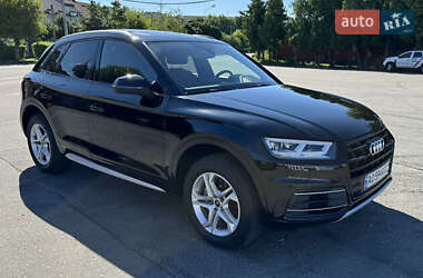 Внедорожник / Кроссовер Audi Q5 2017 в 