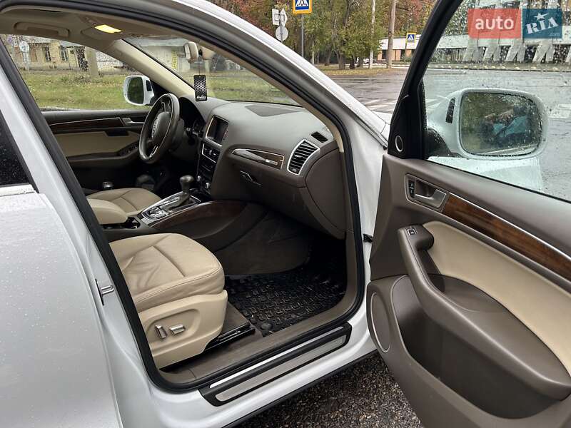 Внедорожник / Кроссовер Audi Q5 2014 в Харькове