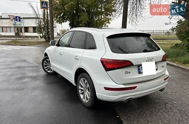 Позашляховик / Кросовер Audi Q5 2014 в 
