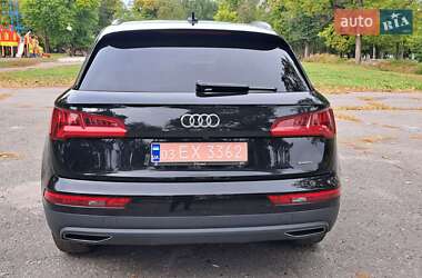 Позашляховик / Кросовер Audi Q5 2020 в 