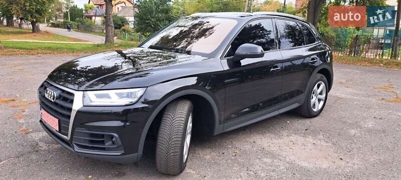 Внедорожник / Кроссовер Audi Q5 2020 в Полтаве