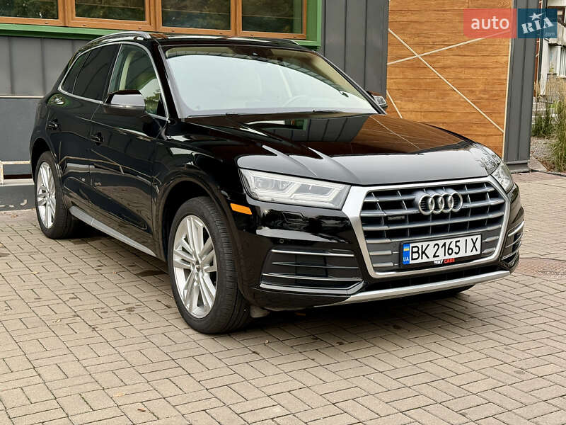 Внедорожник / Кроссовер Audi Q5 2018 в Ровно