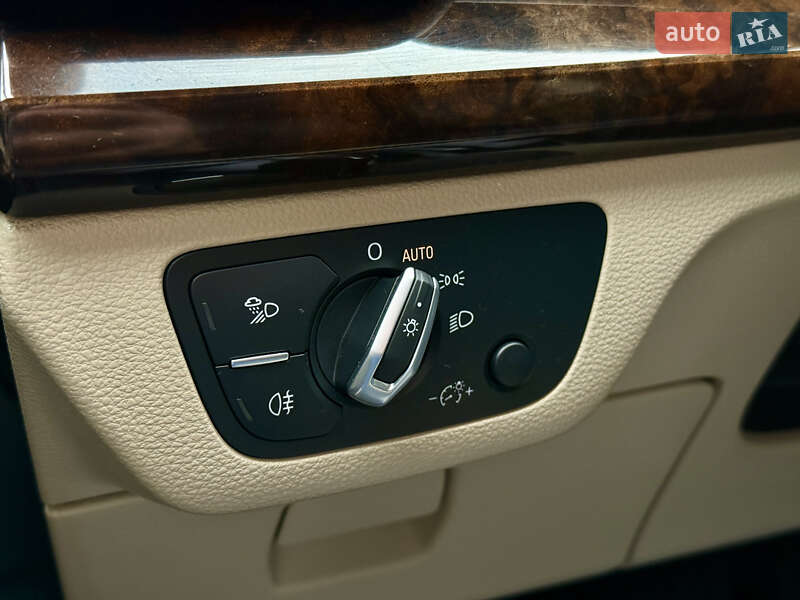 Внедорожник / Кроссовер Audi Q5 2018 в Ровно
