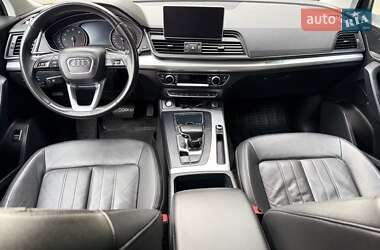 Внедорожник / Кроссовер Audi Q5 2018 в 