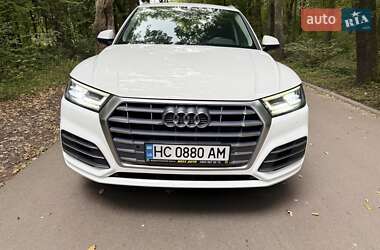 Внедорожник / Кроссовер Audi Q5 2018 в 