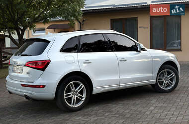 Позашляховик / Кросовер Audi Q5 2016 в 