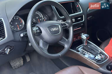 Позашляховик / Кросовер Audi Q5 2016 в 