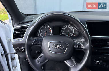 Позашляховик / Кросовер Audi Q5 2016 в 