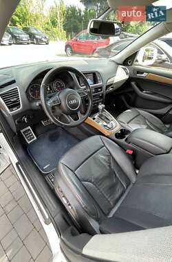 Позашляховик / Кросовер Audi Q5 2015 в 