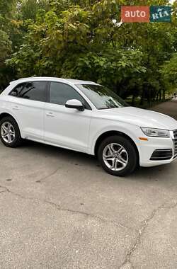 Внедорожник / Кроссовер Audi Q5 2017 в Киеве