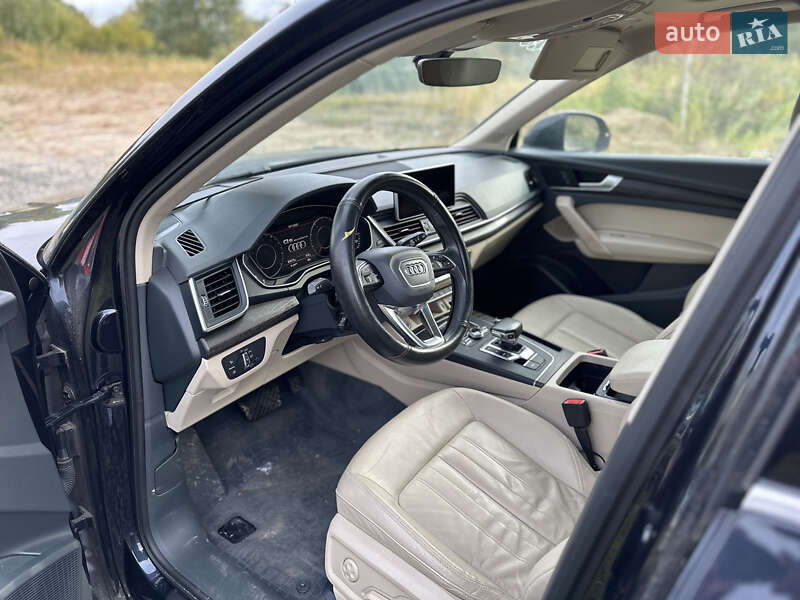 Внедорожник / Кроссовер Audi Q5 2018 в Луцке