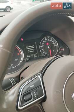 Внедорожник / Кроссовер Audi Q5 2015 в 