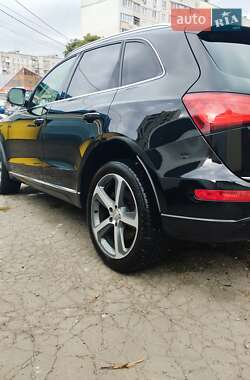 Внедорожник / Кроссовер Audi Q5 2015 в 