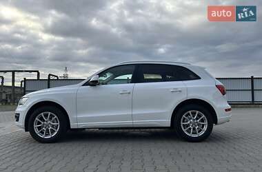 Внедорожник / Кроссовер Audi Q5 2011 в 