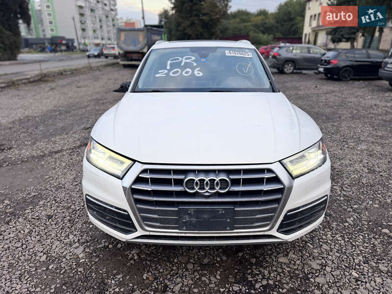 Позашляховик / Кросовер Audi Q5 2018 в Львові