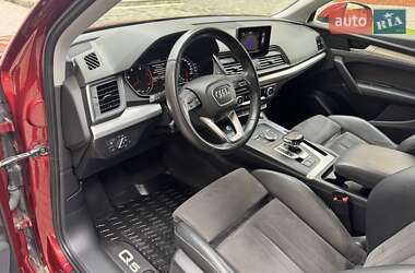 Позашляховик / Кросовер Audi Q5 2017 в 