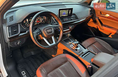 Внедорожник / Кроссовер Audi Q5 2019 в 
