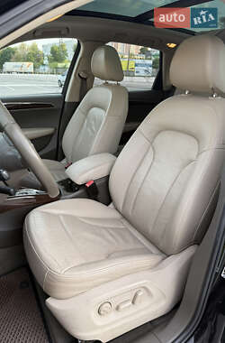 Внедорожник / Кроссовер Audi Q5 2011 в 