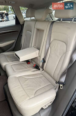 Внедорожник / Кроссовер Audi Q5 2011 в 