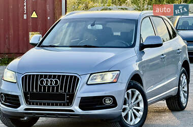 Позашляховик / Кросовер Audi Q5 2015 в 