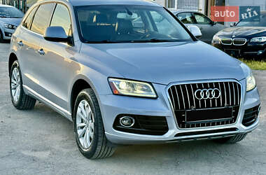 Позашляховик / Кросовер Audi Q5 2015 в 