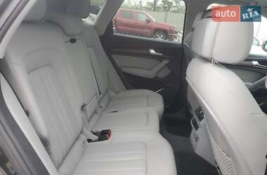 Внедорожник / Кроссовер Audi Q5 2021 в 