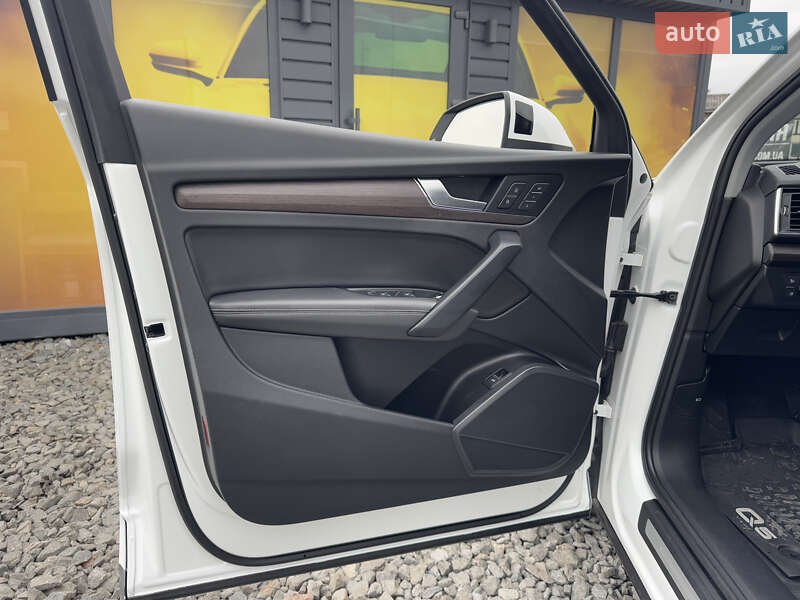 Внедорожник / Кроссовер Audi Q5 2020 в Стрые