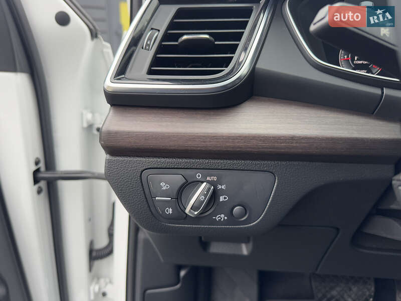 Внедорожник / Кроссовер Audi Q5 2020 в Стрые