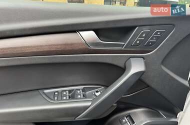 Внедорожник / Кроссовер Audi Q5 2021 в 