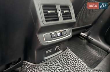 Внедорожник / Кроссовер Audi Q5 2021 в 