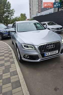 Внедорожник / Кроссовер Audi Q5 2016 в 